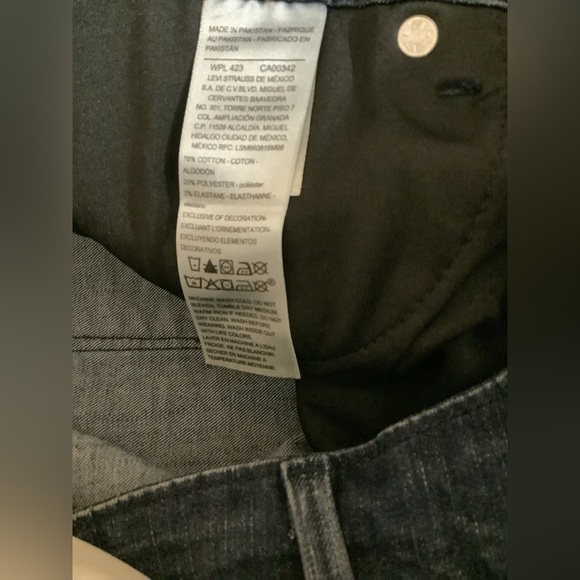 Signature Gold Size 26M Levi Strauss Totally Shaping Skinny Jeans. New - Picture 8 of 8